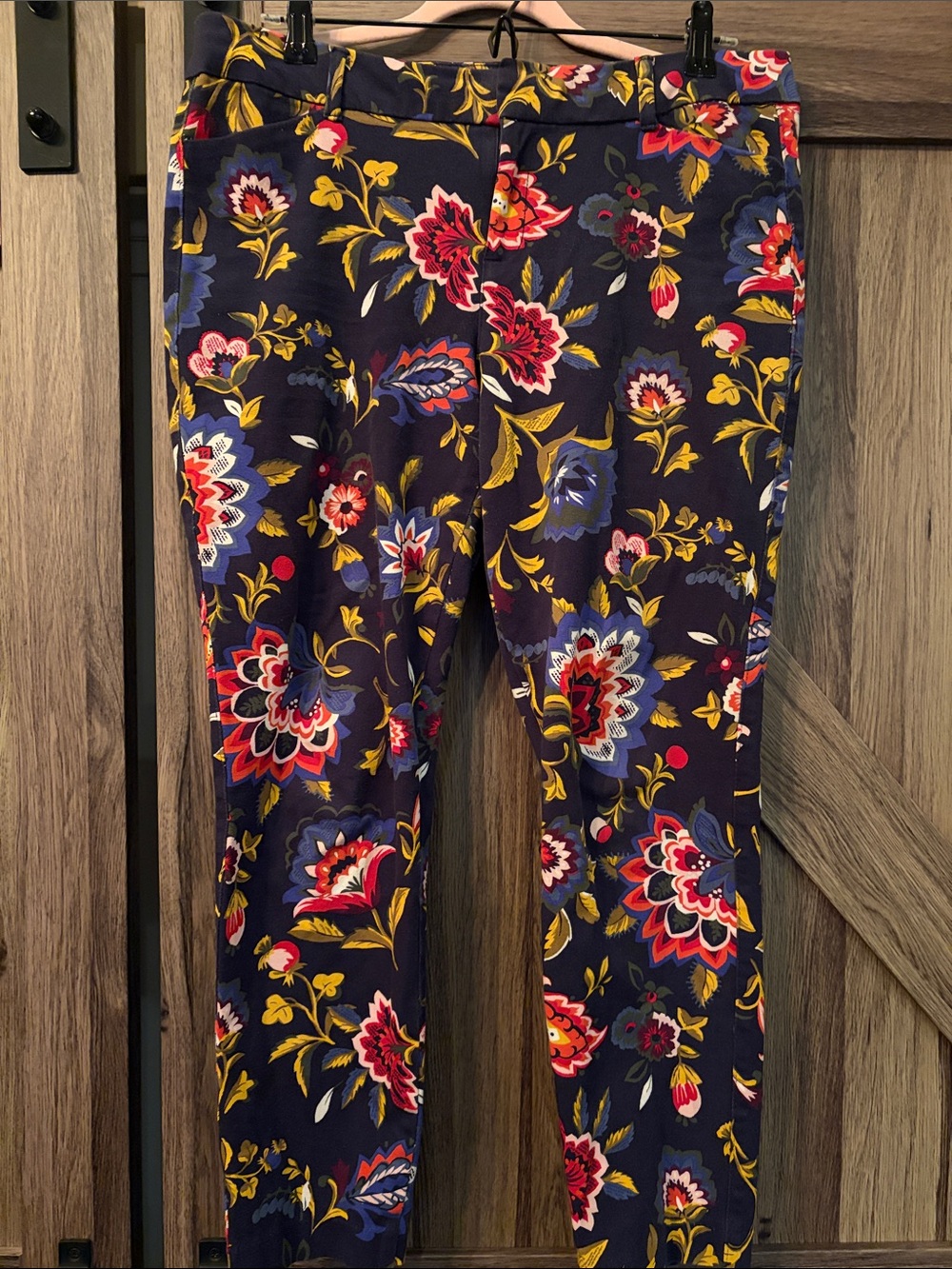 Old Navy Mid-Rise Pixie Pants Size 12 Navy Blue Boho Floral Print Ankle Pants